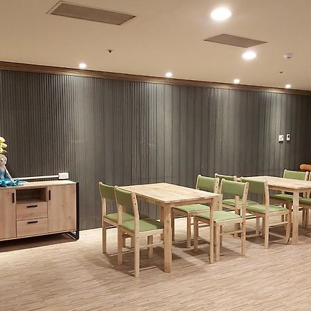 Urbanone Hotel Тайбэй Экстерьер фото