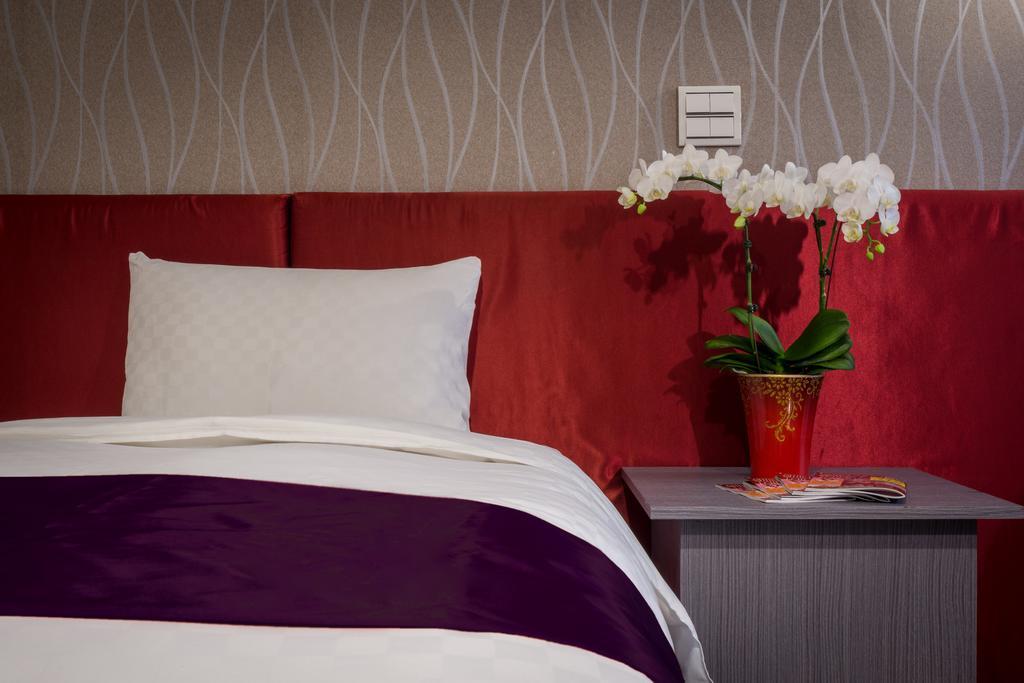 Urbanone Hotel Тайбэй Экстерьер фото